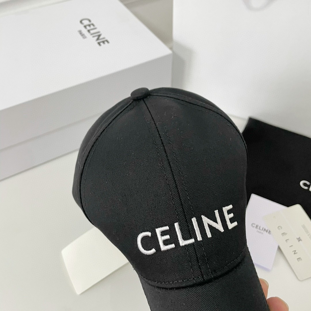 CELINE 赛琳 经典logo字母刺绣棒球帽 鸭舌帽 帽子 黑色 B0