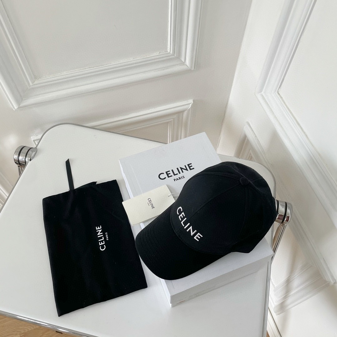 CELINE 赛琳 经典logo字母刺绣棒球帽 鸭舌帽 帽子 黑色 B0