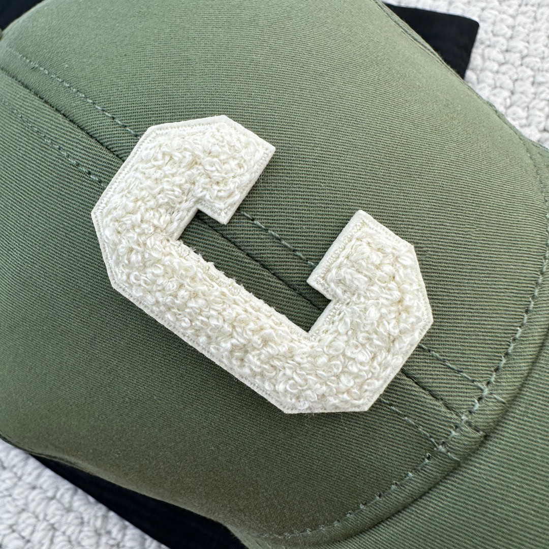 CELINE 赛琳 C字母绣花棒球帽 鸭舌帽 帽子 绿色 B0