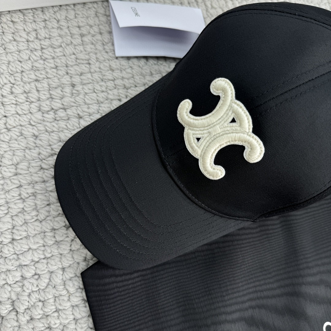 CELINE 赛琳 凯旋门绣花棒球帽 鸭舌帽 帽子 黑色 B0