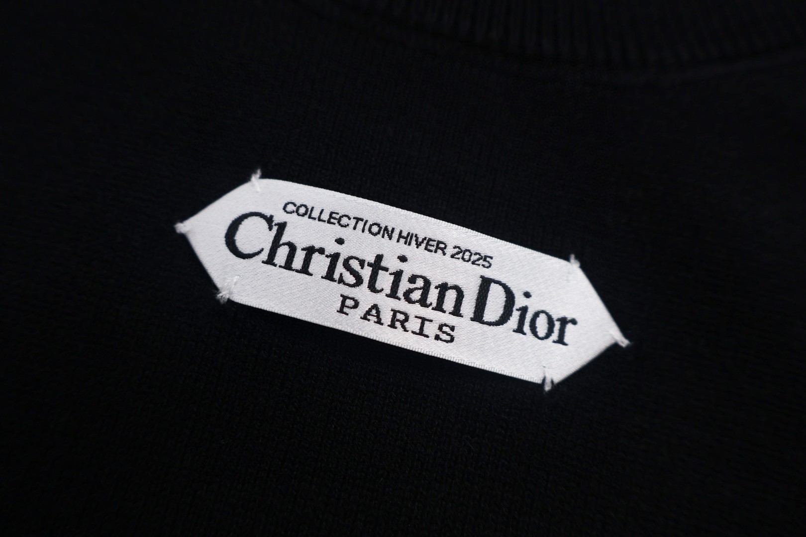 DIOR 迪奥 领口标识羊毛打底衫 毛衣 长袖 粉色 黑色 A5 