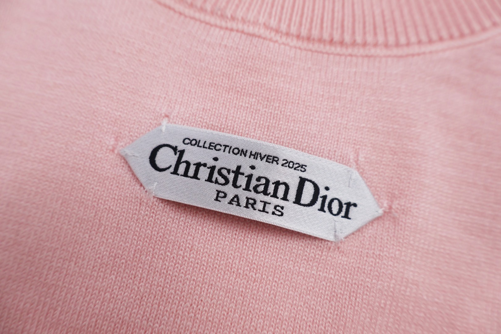 DIOR 迪奥 领口标识羊毛打底衫 毛衣 长袖 粉色 黑色 A5 