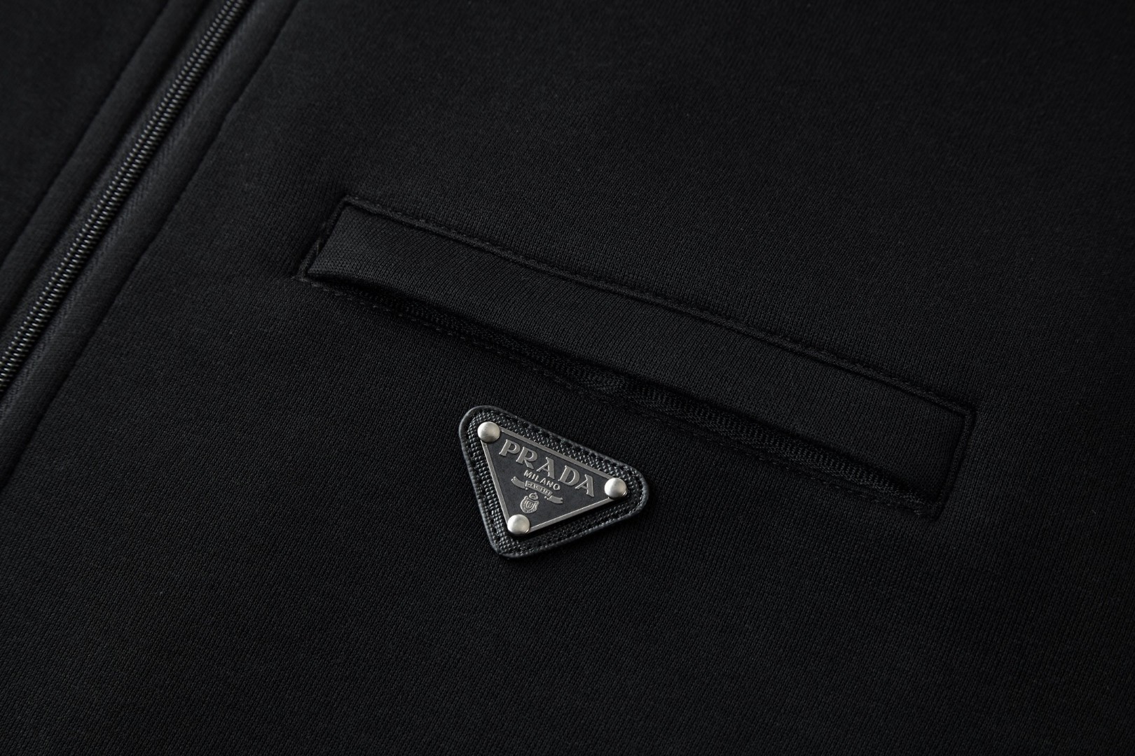 PRADA 普拉达 立领拉链夹克 外套 长袖 黑色 B5 UJL58C-SOOO-11OQF-0-002