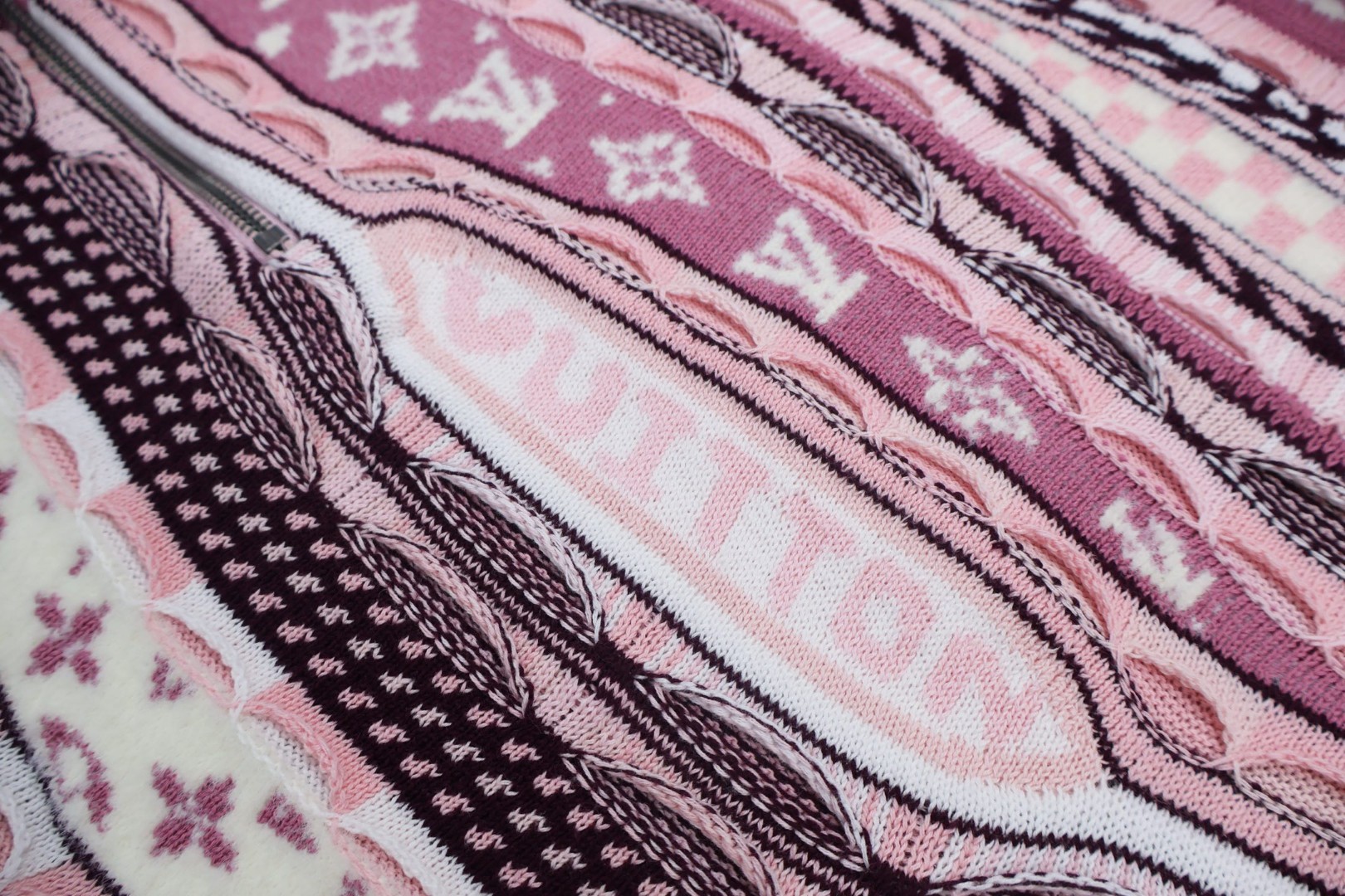 LOUIS VUITTON 路易威登 Nigo联名款 高领半拉链民族风毛衣 外套 夹克 棕色 粉色 C5 1AIM80