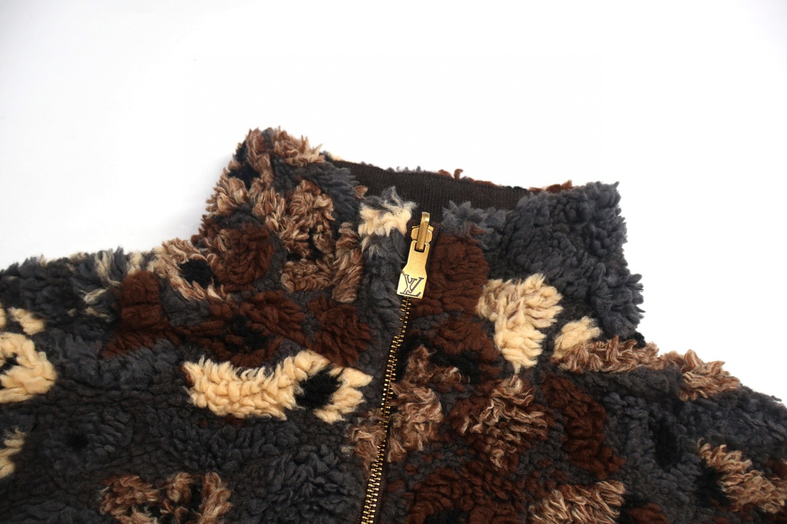 LOUIS VUITTON 路易威登 Nigo 联名款 摇粒绒泰迪双面穿外套 夹克 棉服 保暖 C0 1AIMJR