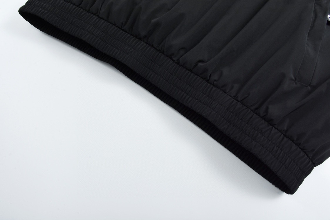 Balenciaga 巴黎世家 3B 滑雪羊羔毛拼接连帽卫衣 外套 长袖 黑色 B5