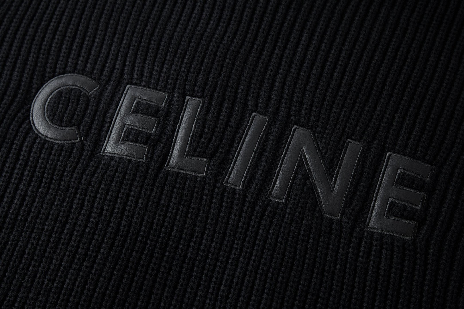 CELINE 赛琳 贴皮针织帽衫 连帽毛衣 卫衣 长袖 外套 黑色 B5 RY01K0ZPY-38NO