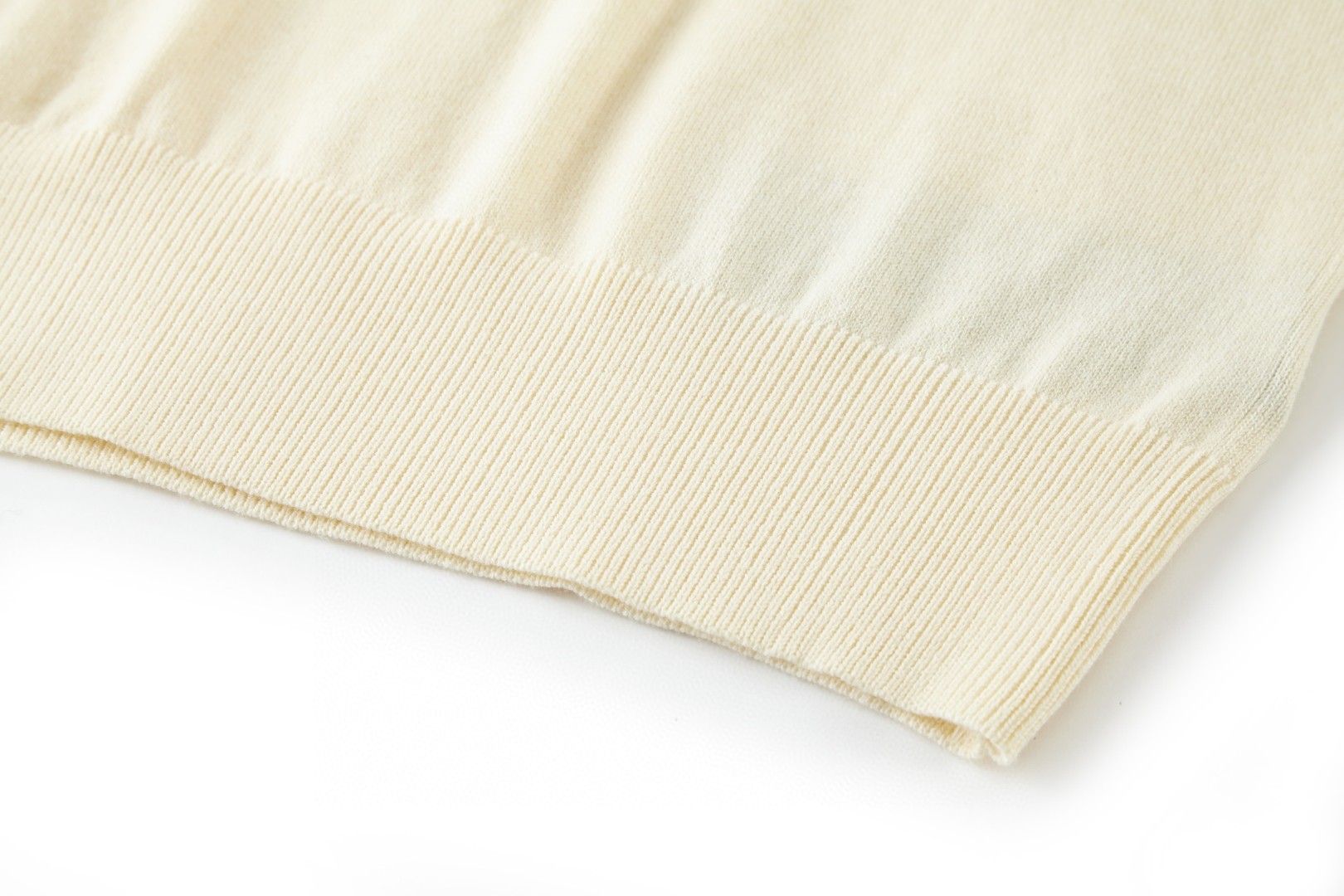 DIOR 迪奥 领口标识羊毛打底衫 毛衣 长袖 米白色 A5 543M620A2019-C020