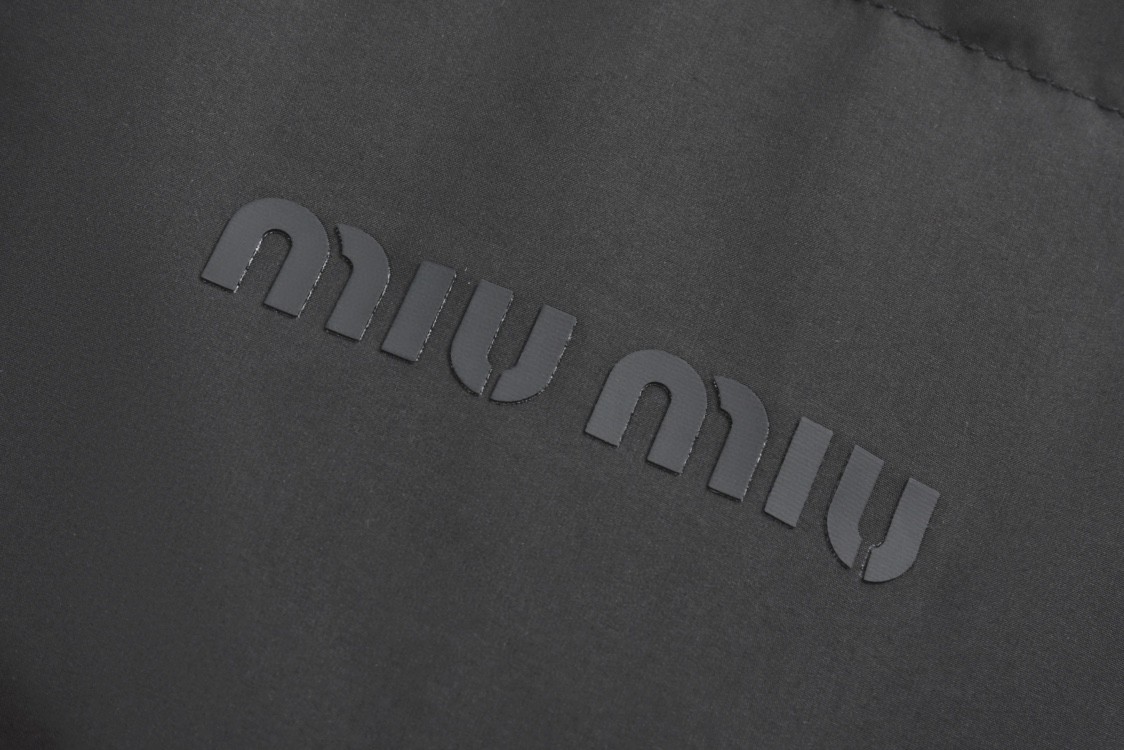 MIU MIU 缪缪 皮领拼接羽绒服 夹克 外套 长袖 保暖 黑色 D0 ML1107-15WX-F0002-S-OOO