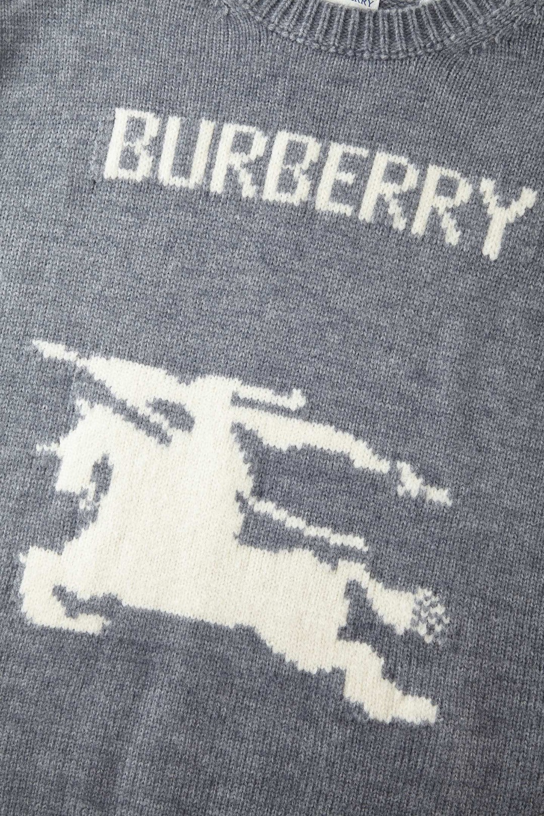 Burberry 巴宝莉 战马提花圆领毛衣 针织衫 长袖 白色 黑色 灰色 B0 81030451