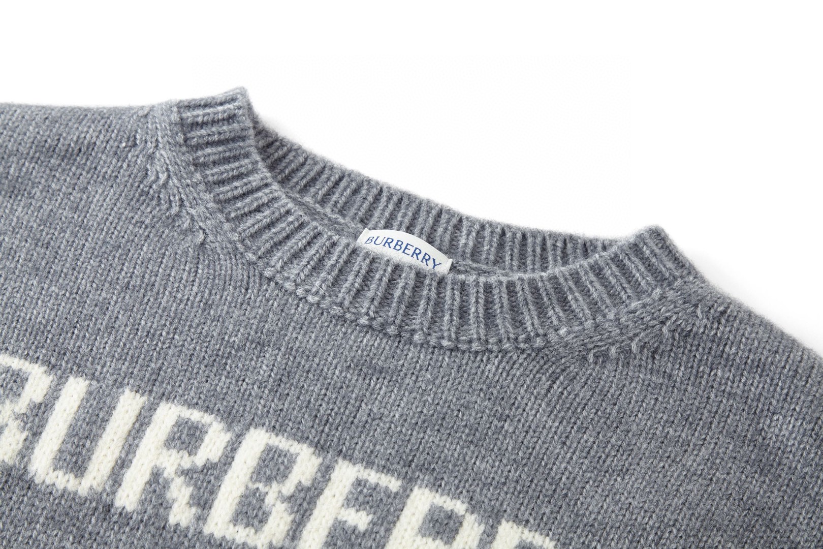 Burberry 巴宝莉 战马提花圆领毛衣 针织衫 长袖 白色 黑色 灰色 B0 81030451