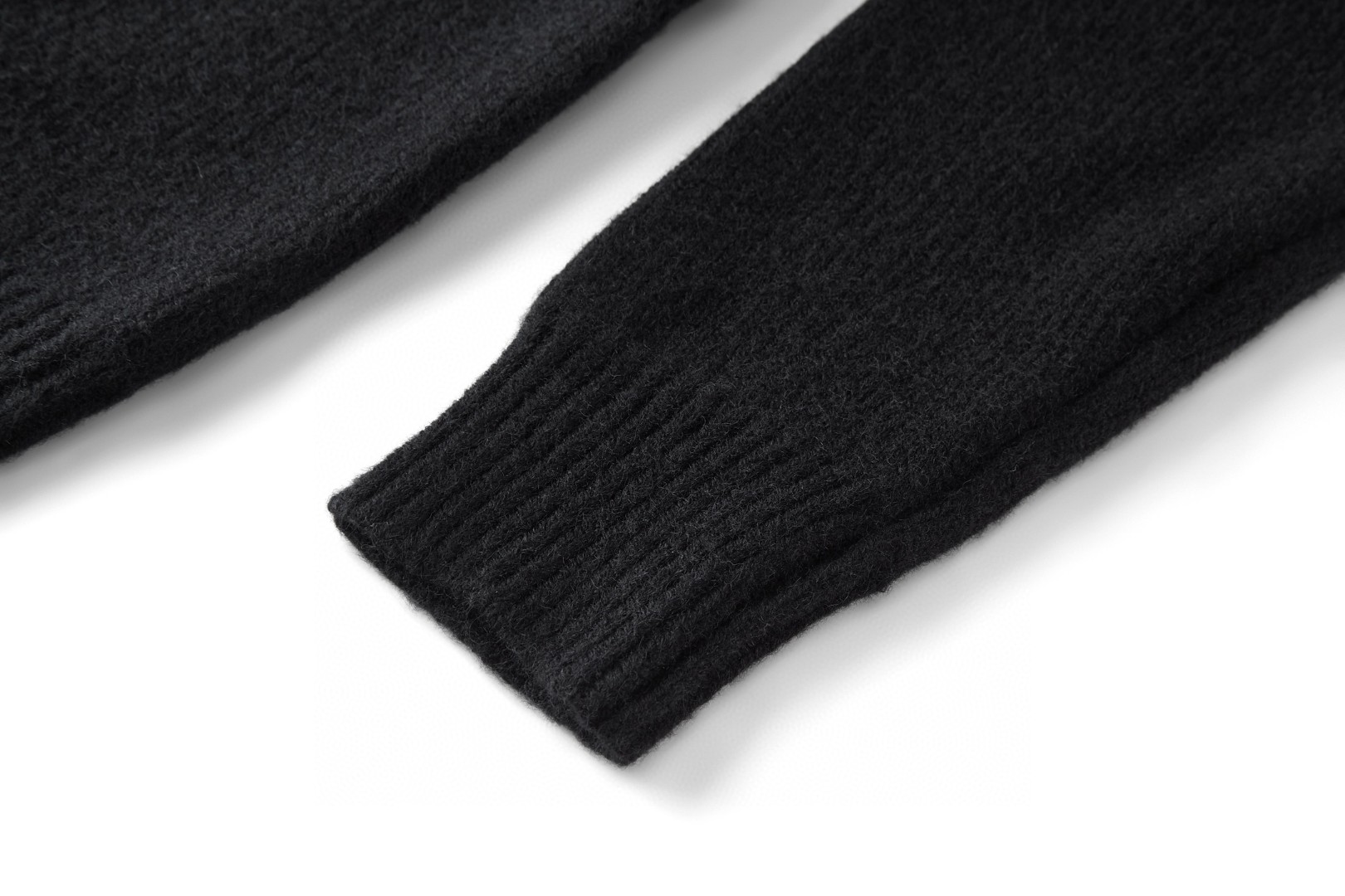 Burberry 巴宝莉 战马提花圆领毛衣 针织衫 长袖 白色 黑色 灰色 B0 81030451