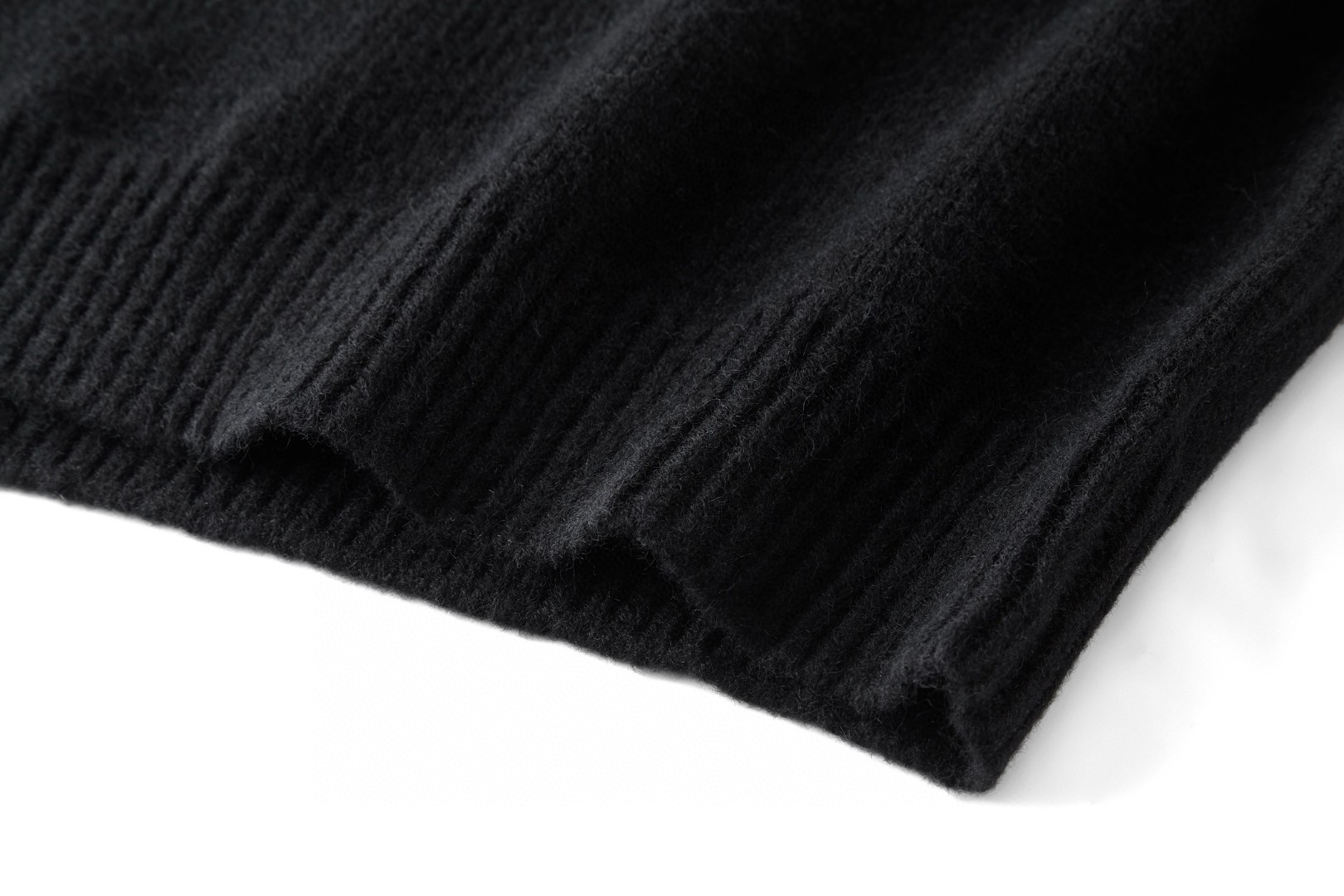 Burberry 巴宝莉 战马提花圆领毛衣 针织衫 长袖 白色 黑色 灰色 B0 81030451