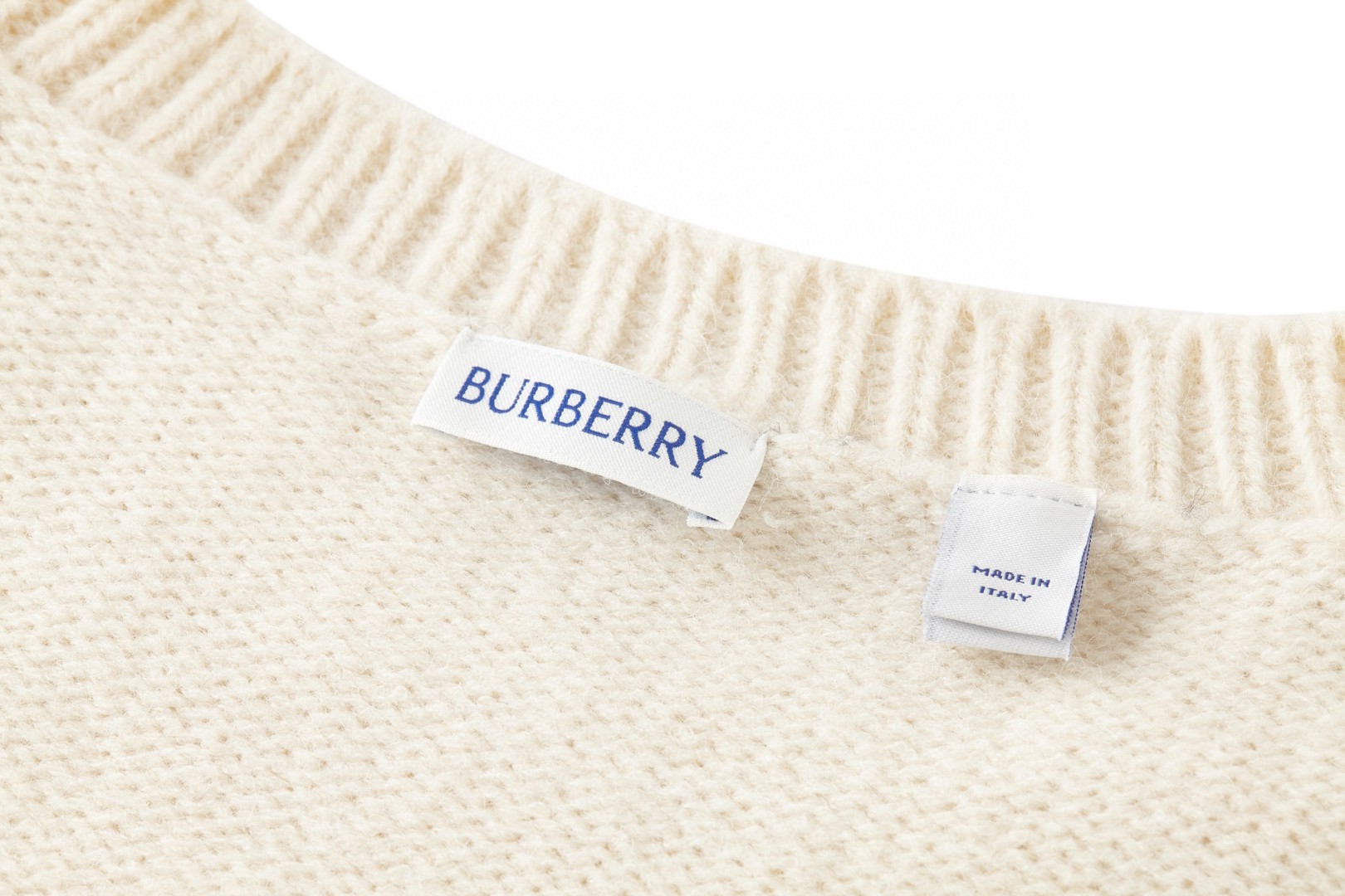 Burberry 巴宝莉 战马提花圆领毛衣 针织衫 长袖 白色 黑色 灰色 B0 81030451