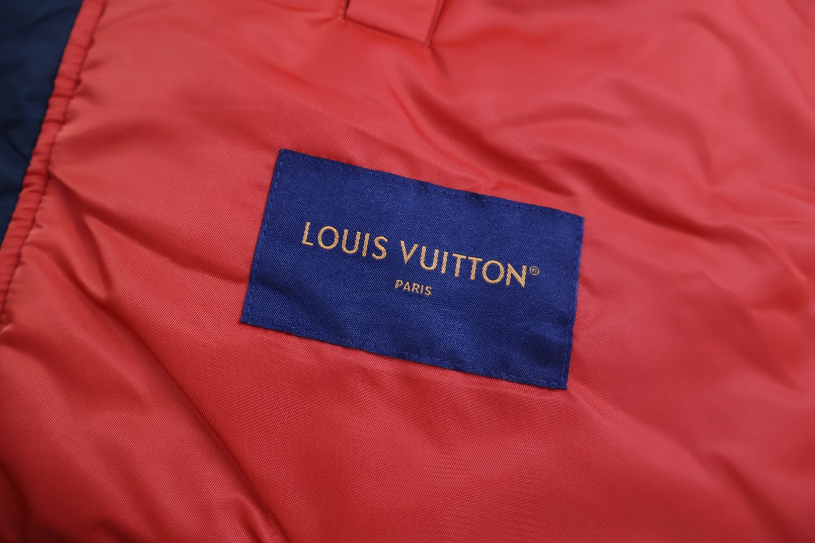 LOUIS VUITTON 路易威登 走秀飞行棉服外套 夹克 保暖 黑色 C0 1AIMS4