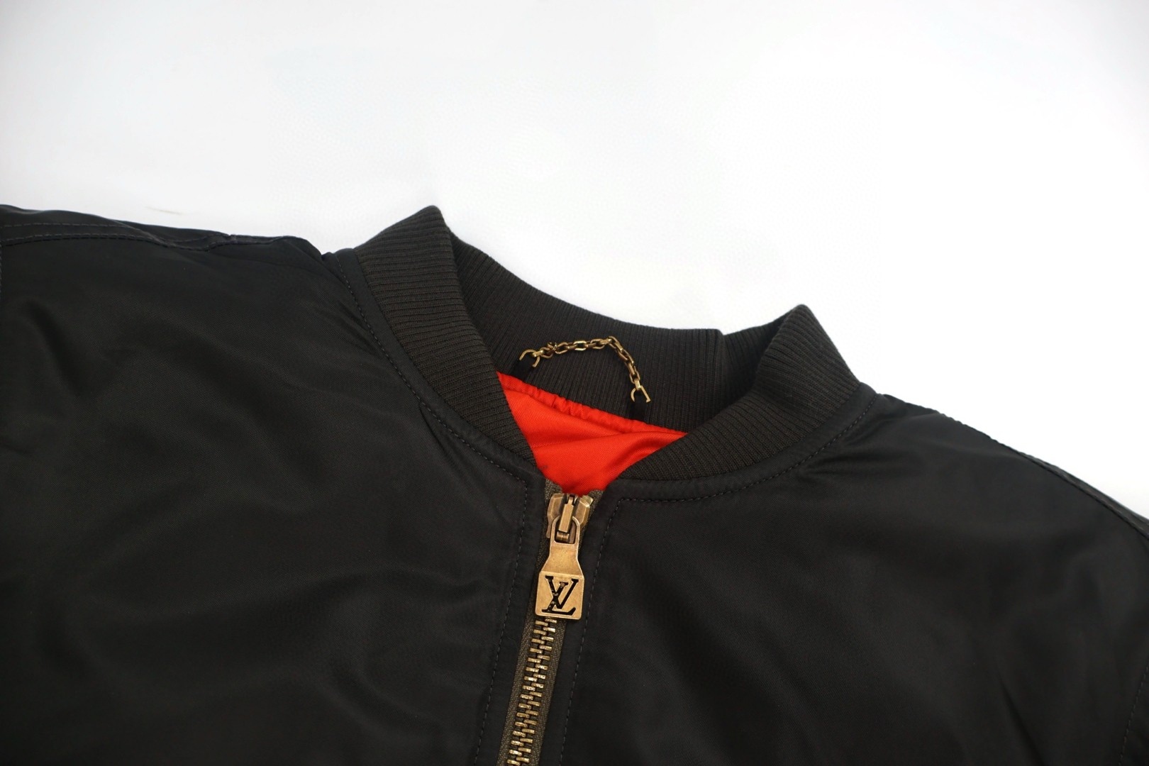 LOUIS VUITTON 路易威登 走秀飞行棉服外套 夹克 保暖 黑色 C0 1AIMS4