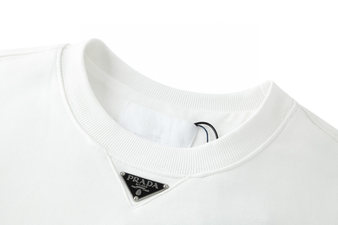 PRADA 普拉达 三角标圆领卫衣 长袖 秋冬款 白色 黑色 A5 