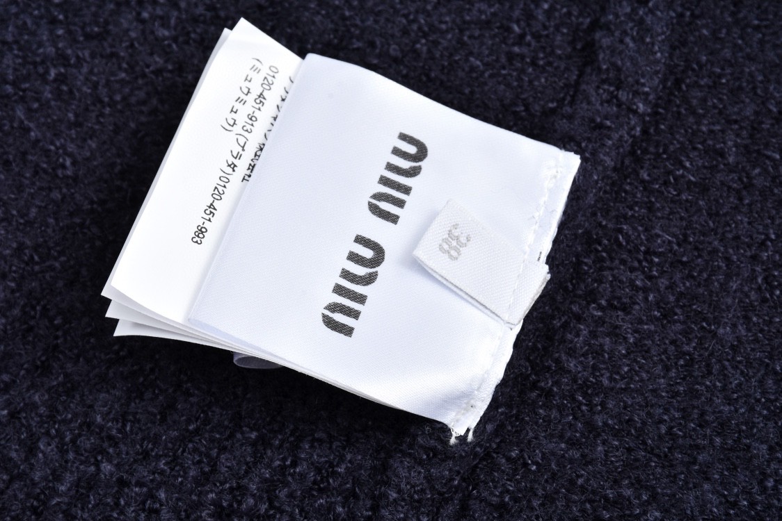 MIU MIU 缪缪 小刺绣logo羊毛圆领毛衣 长袖 深蓝色 B0