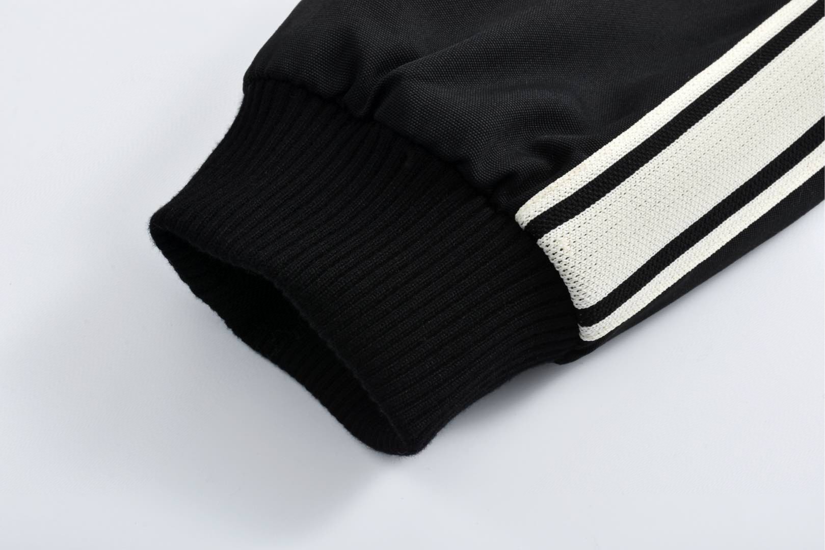 CELINE 赛琳 滑雪夹棉拉链外套 夹克 长袖 黑色 D0 RV0070339-38NO