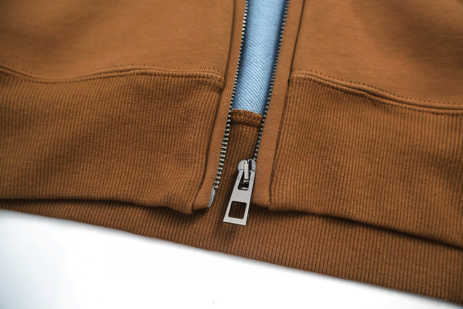 LOEWE 罗意威 小刺绣拉链连帽卫衣 外套 长袖 咖色 B0 H526Y25X74-2203