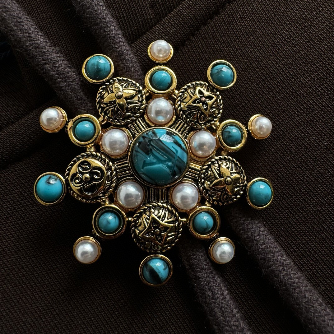 LOUIS VUITTON 路易威登 LV 太阳花挂饰连帽卫衣 圆领 长袖 褐色 1AFWVV