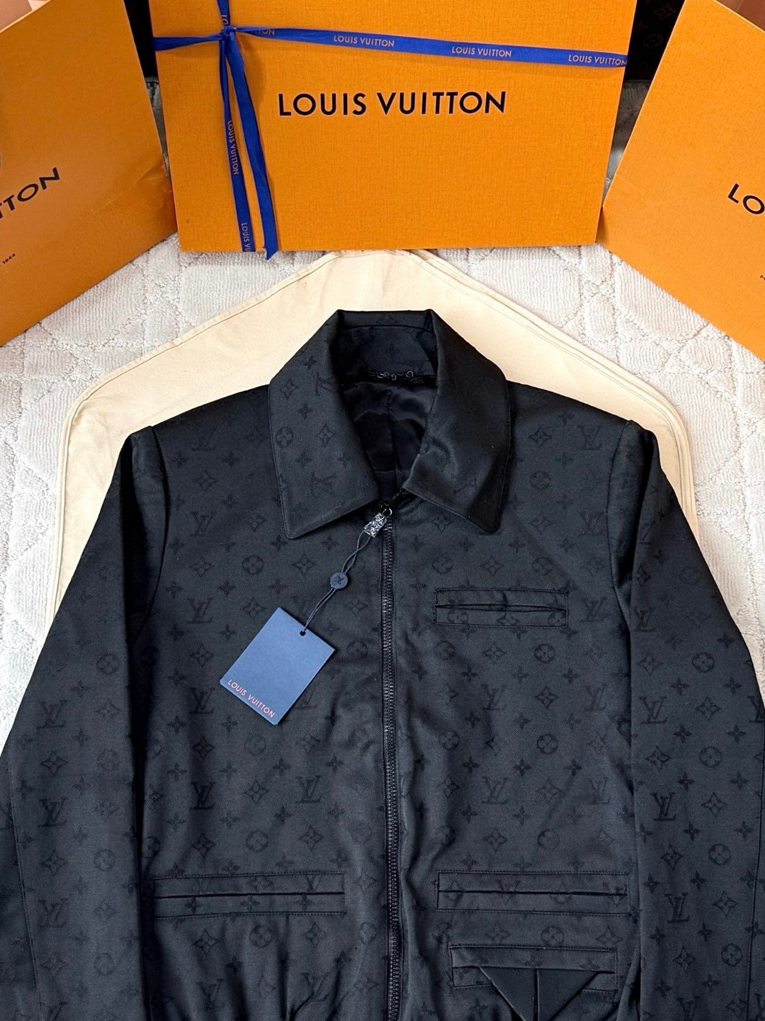 LOUIS VUITTON 路易威登 满印提花夹克小西服 外套 黑色 C0 1AFVVA