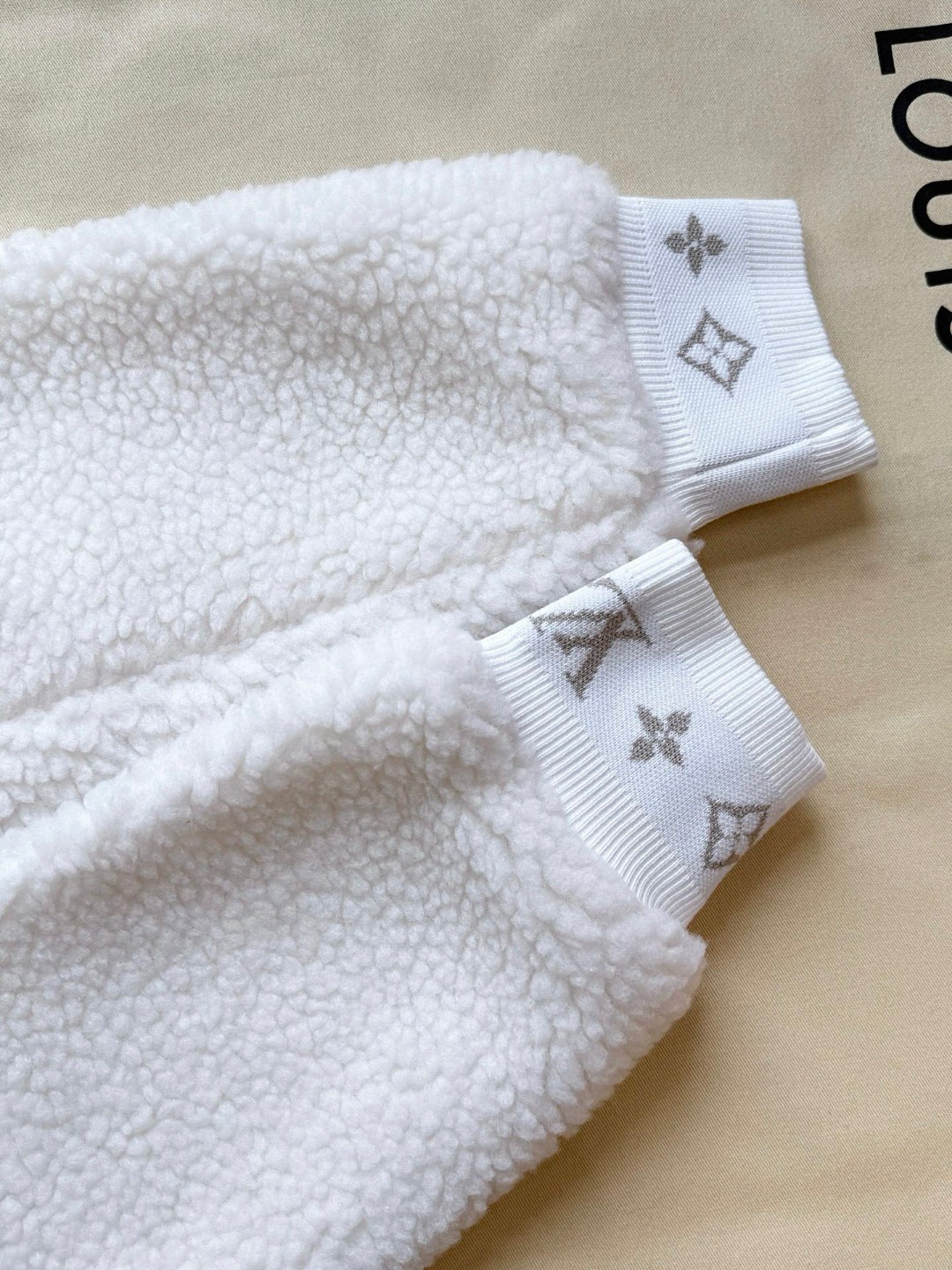 LOUIS VUITTON 路易威登 胸口真皮logo贴皮泰迪拉链立领外套 夹克 长袖 海军蓝 白色 C0 1AGLXO