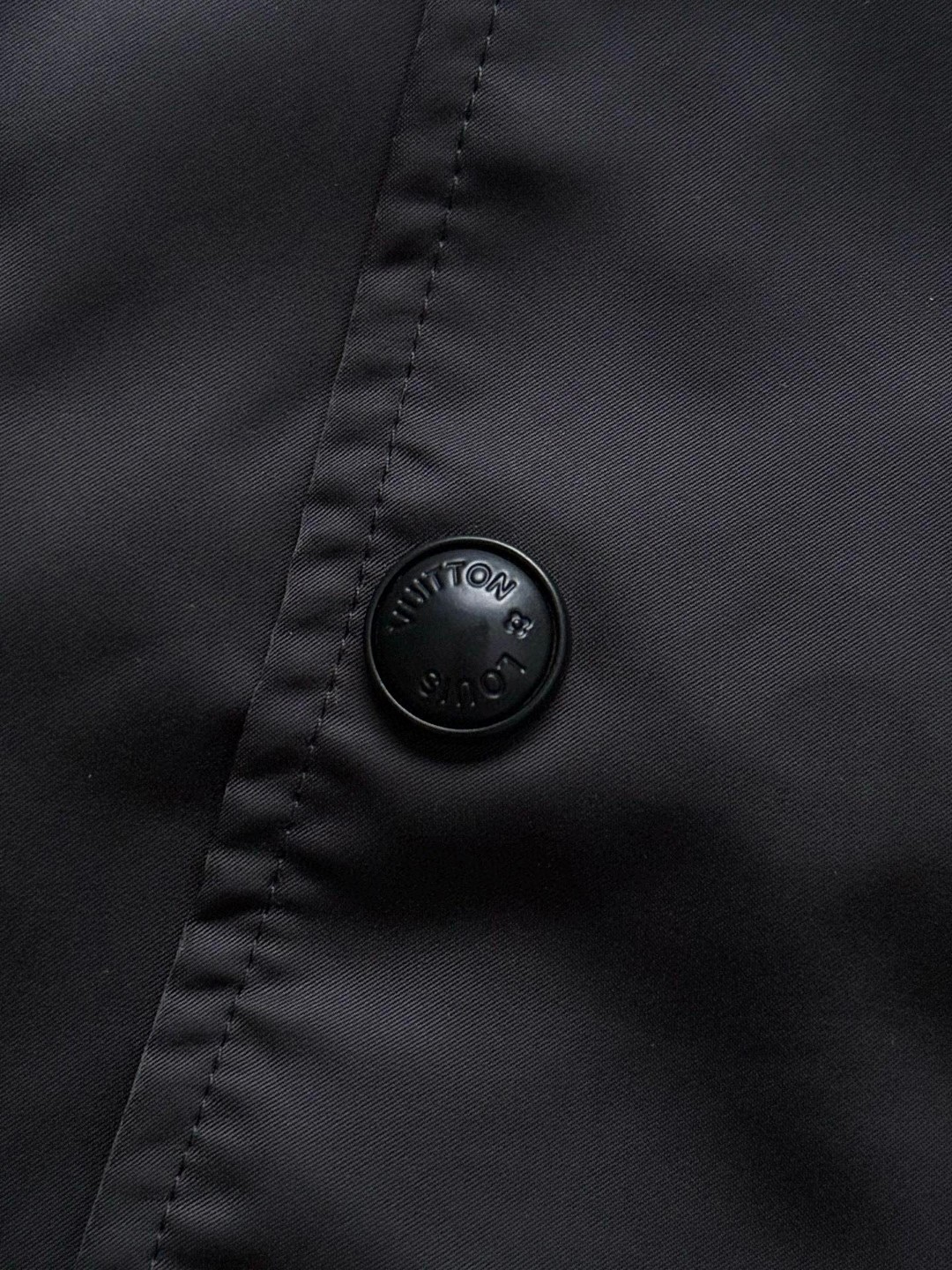LOUIS VUITTON 路易威登 水钻夹克 外套 棒球服 黑色 C0 1AHBGU