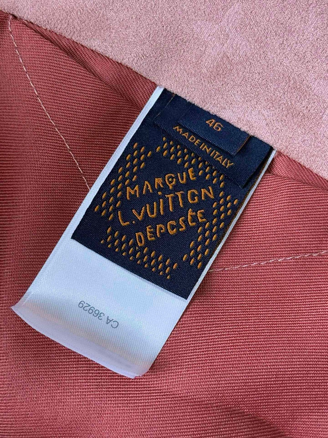 LOUIS VUITTON 路易威登 满印暗纹夹克 外套 黑色 粉色 C0 1AHBTX