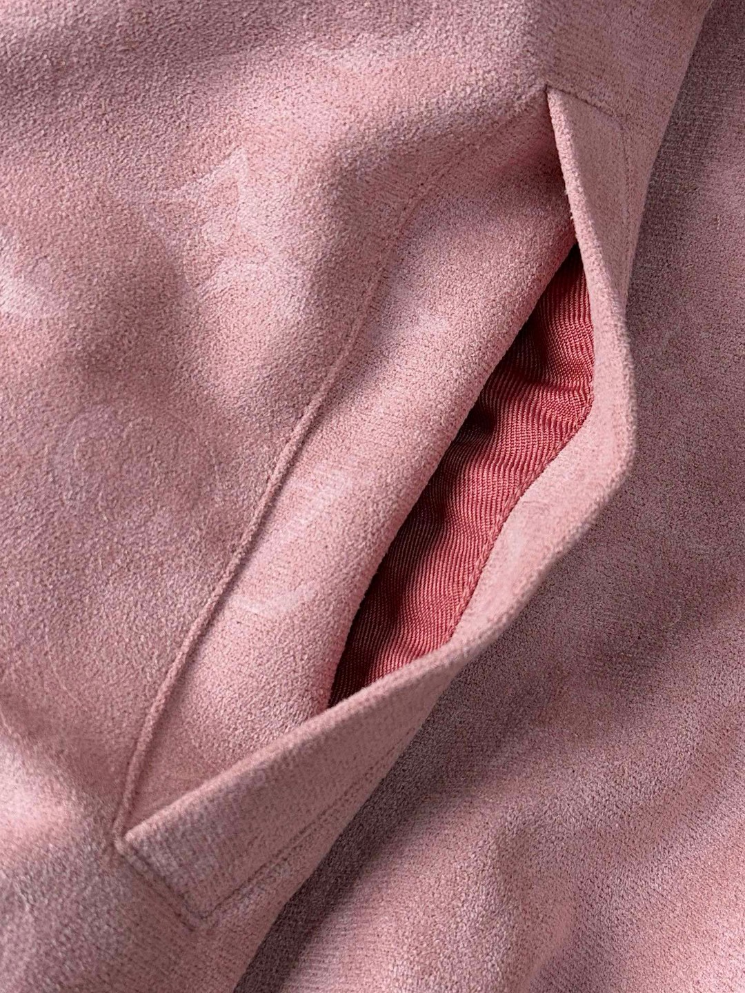 LOUIS VUITTON 路易威登 满印暗纹夹克 外套 黑色 粉色 C0 1AHBTX