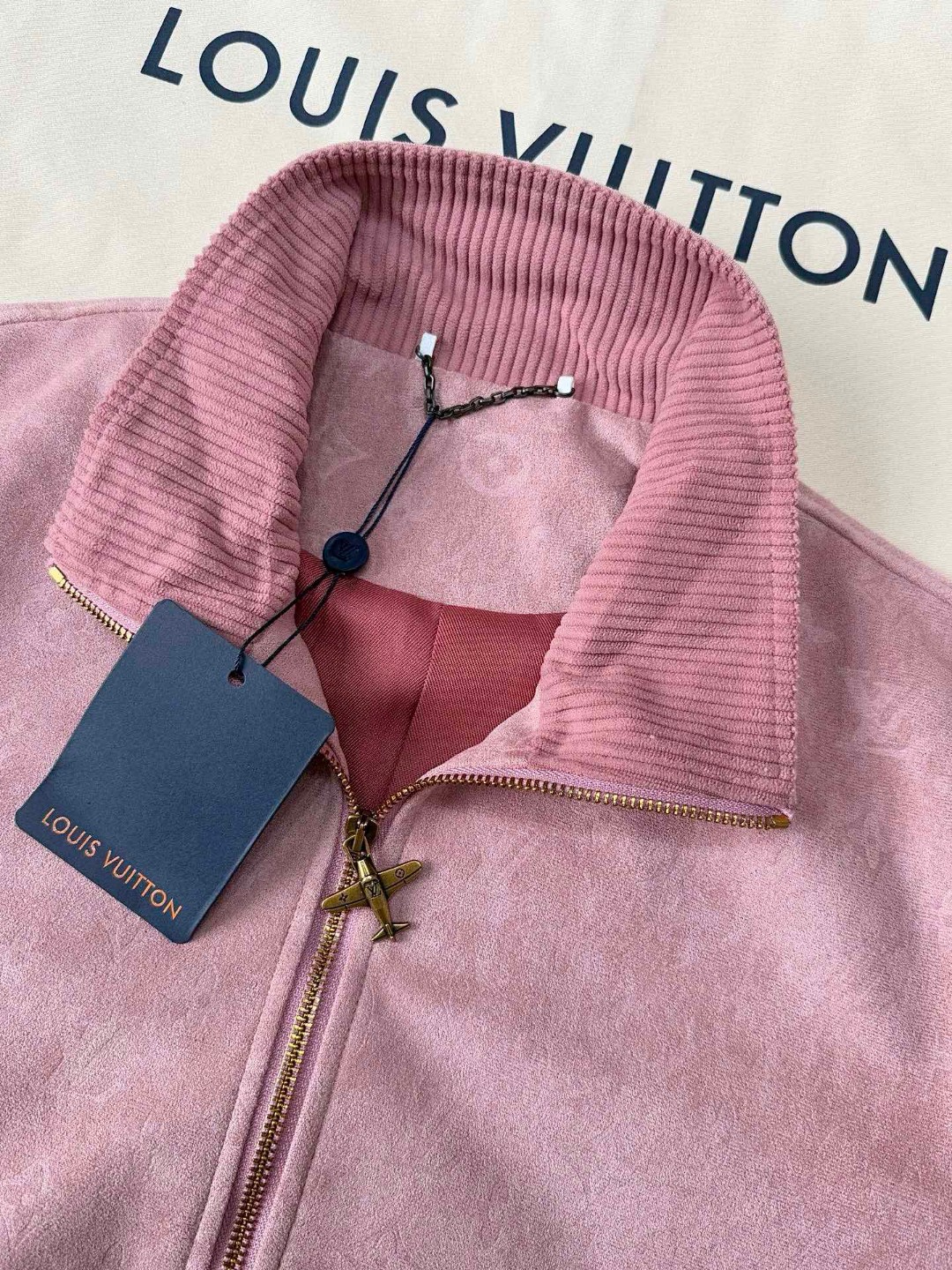 LOUIS VUITTON 路易威登 满印暗纹夹克 外套 黑色 粉色 C0 1AHBTX