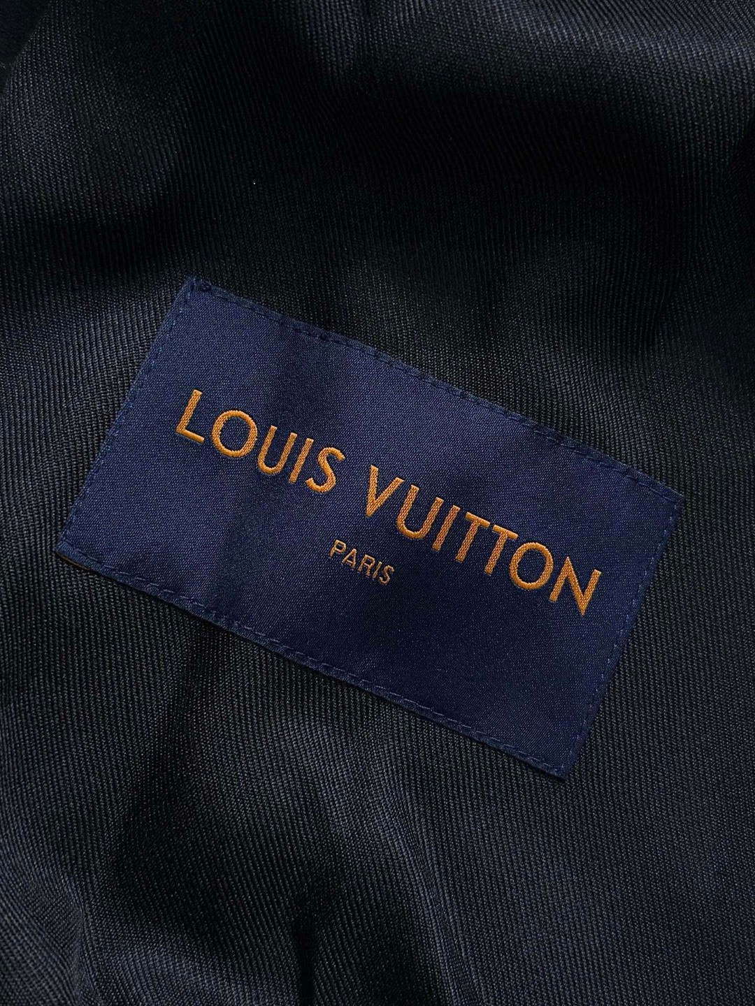 LOUIS VUITTON 路易威登 满印暗纹夹克 外套 黑色 粉色 C0 1AHBTX