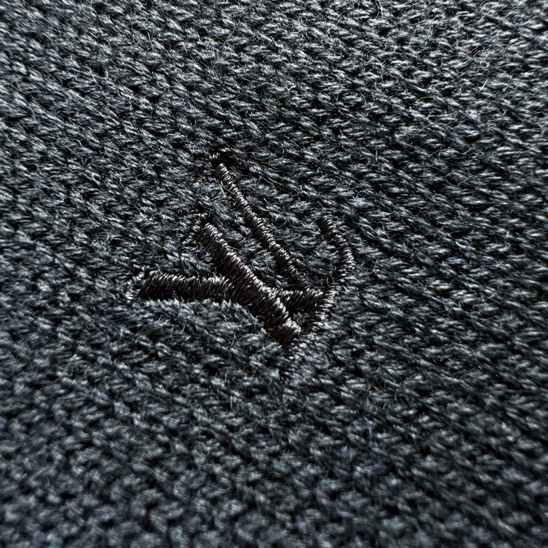 LOUIS VUITTON 路易威登 满福绣花套头毛衣 针织衫 外套 长袖 蓝色 C0