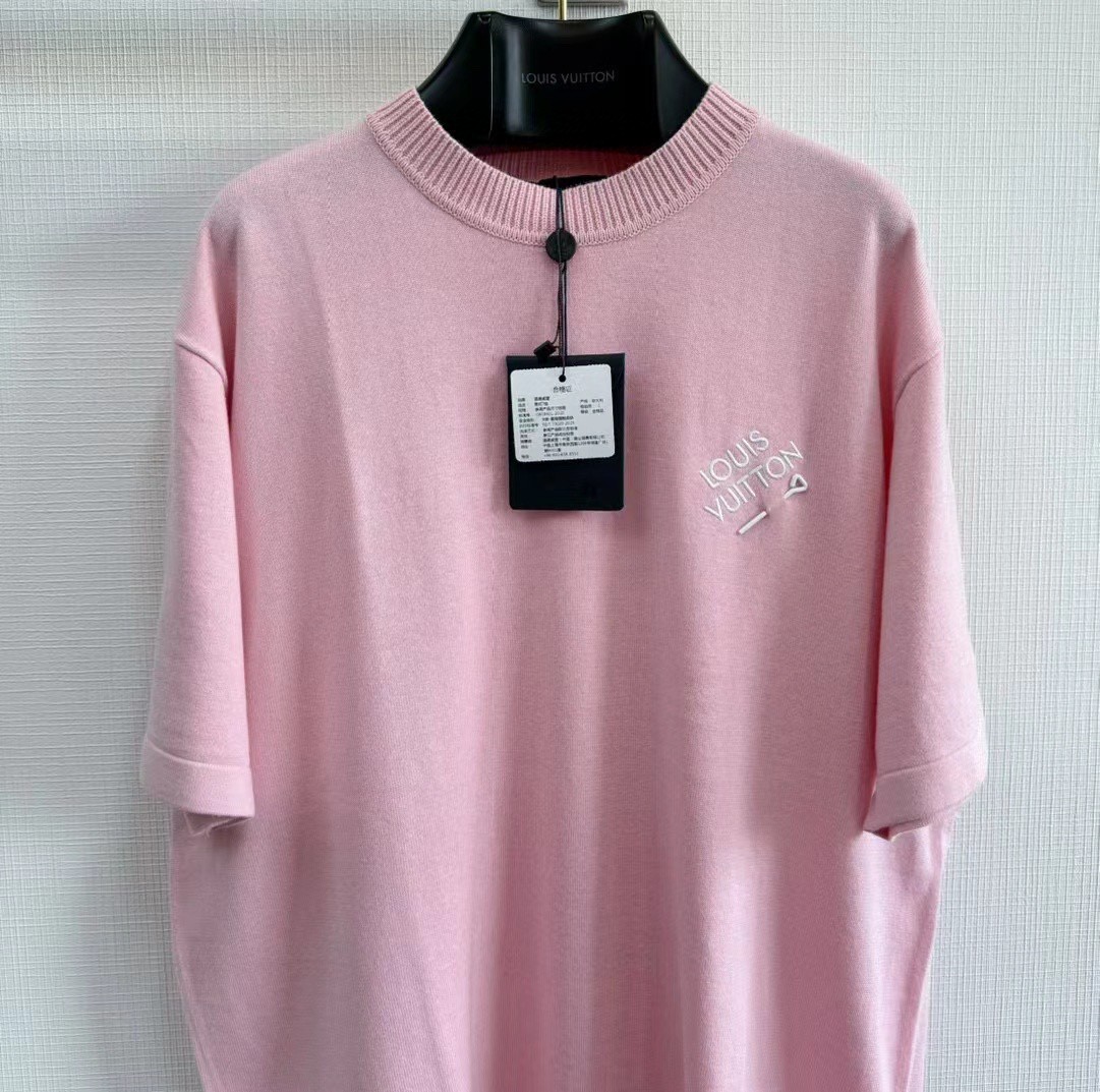 LOUIS VUITTON 路易威登 别针扣针织T恤 短袖 藏蓝色 粉色 黑色 白色 A5 1AFBUU