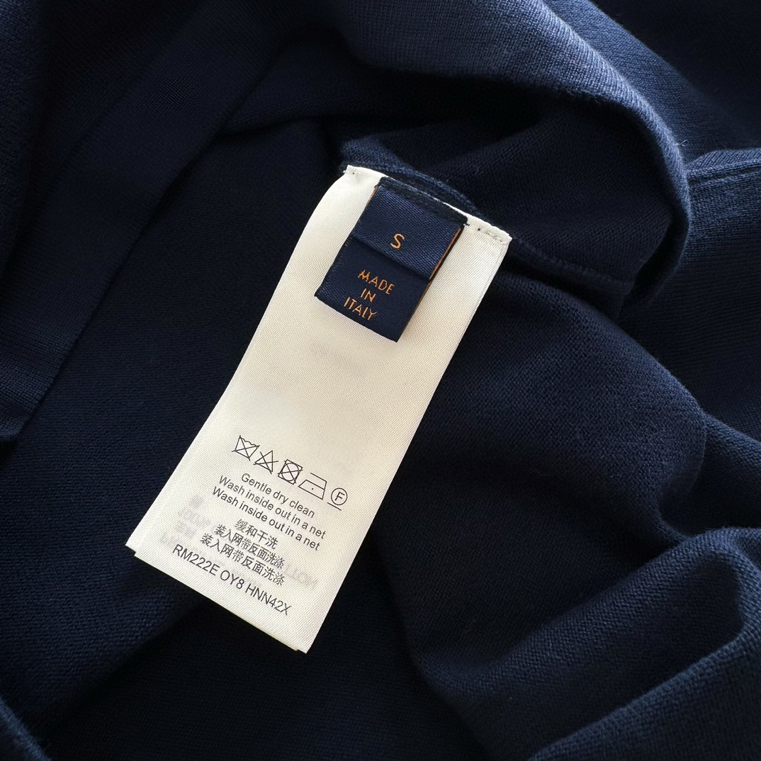 LOUIS VUITTON 路易威登 别针扣针织T恤 短袖 藏蓝色 粉色 黑色 白色 A5 1AFBUU