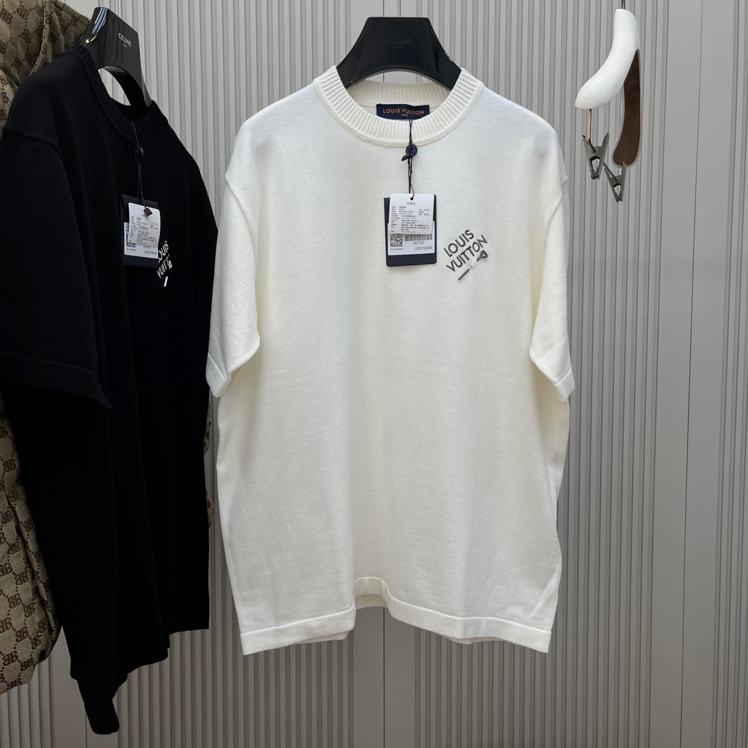 LOUIS VUITTON 路易威登 别针扣针织T恤 短袖 藏蓝色 粉色 黑色 白色 A5 1AFBUU
