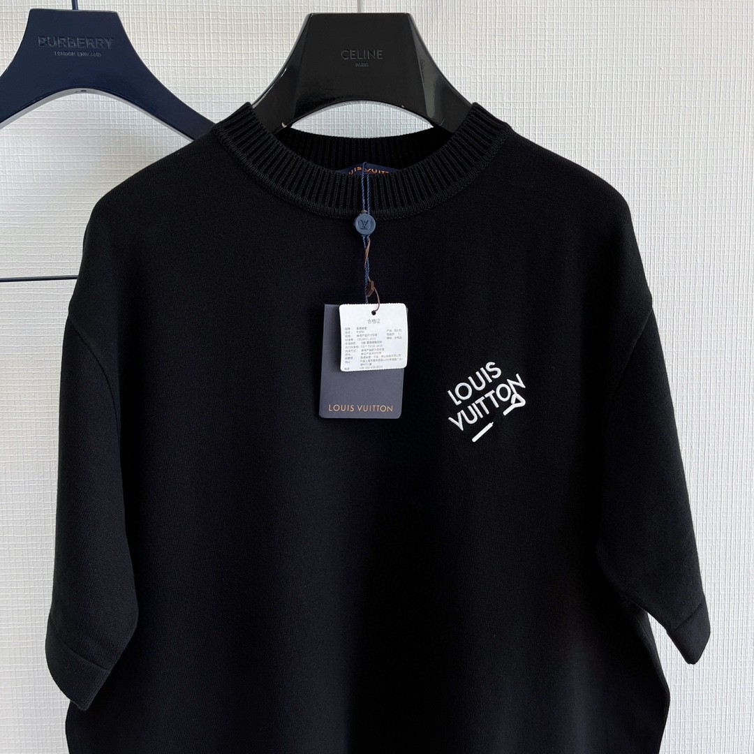 LOUIS VUITTON 路易威登 别针扣针织T恤 短袖 藏蓝色 粉色 黑色 白色 A5 1AFBUU