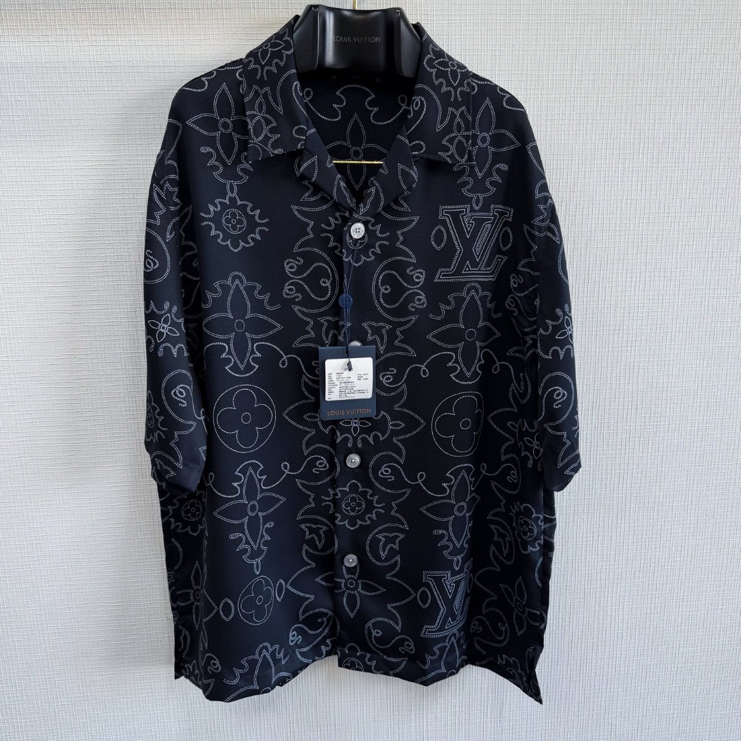 LOUIS VUITTON 路易威登 Nigo 联名款 天丝双面印花衬衫 短袖 黑色 B0 1AFWS9