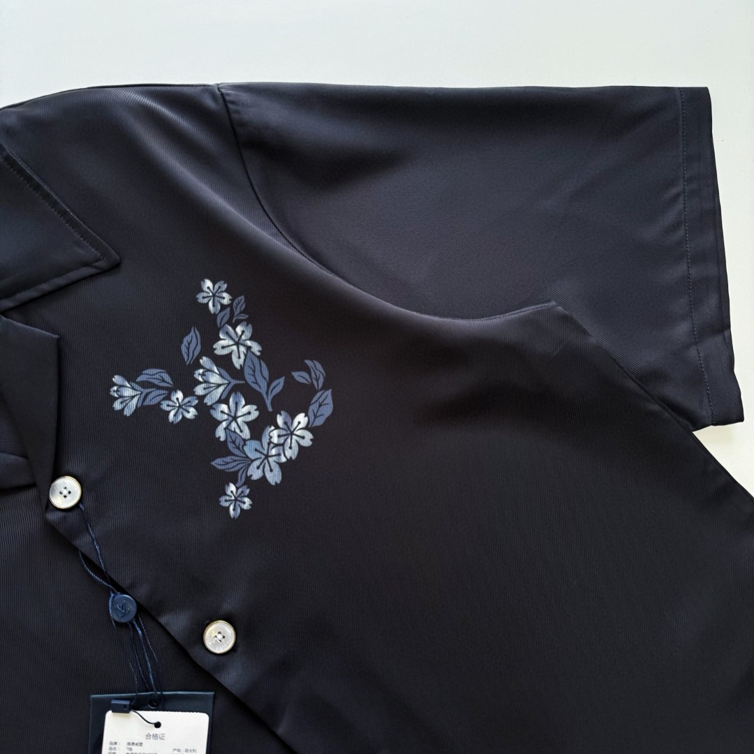 LOUIS VUITTON 路易威登 Nigo 联名款 花朵天丝印花衬衫 短袖 黑色 A5 1AIMHR