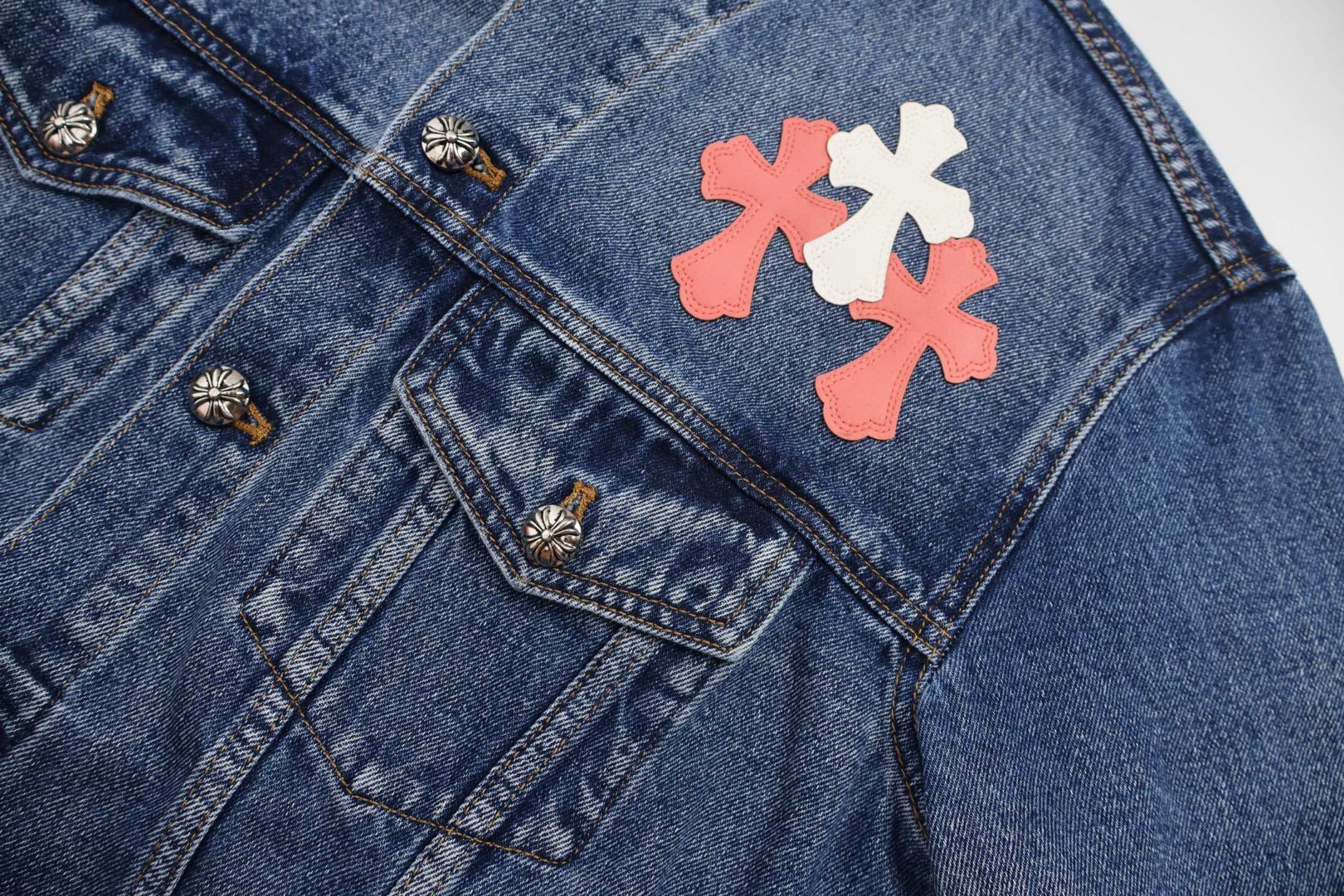 Chrome Hearts 克罗心 袖十字花牛仔外套 夹克 长袖 蓝色 蓝红色 蓝粉色 C0