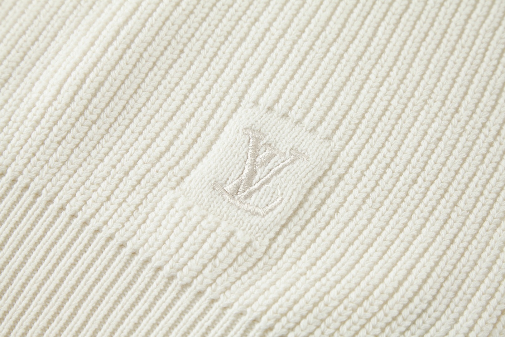 LOUIS VUITTON 路易威登 刺绣标识毛衣 针织衫 长袖 白色 B0