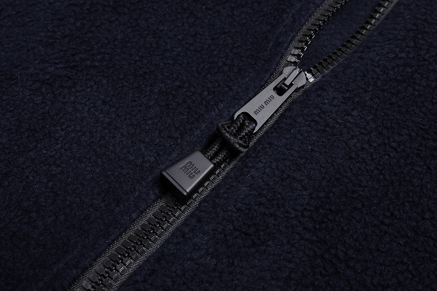 MIU MIU 缪缪 摇粒绒拉链连帽夹克 外套 长袖 海军蓝 B5 MJL053-SOOO-18E3F-0-008