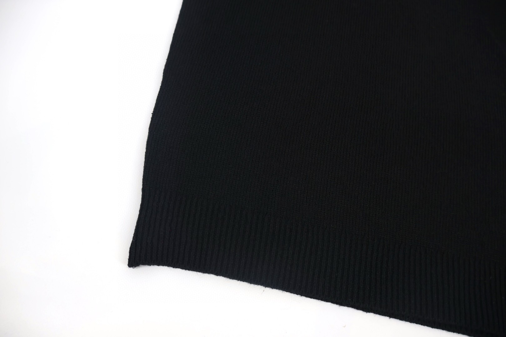 STONE ISLAND 石头岛 袖标圆领毛衣 长袖 外套 米色 黑色 B0 8115506A2-V0097