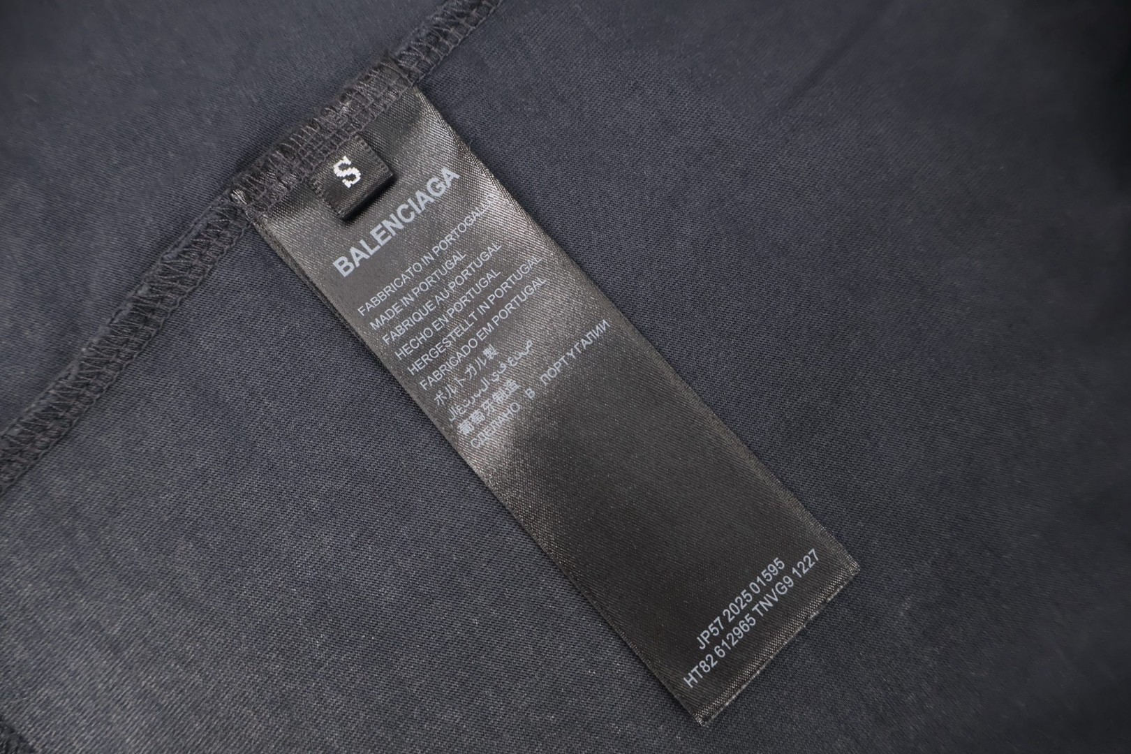 Balenciaga 巴黎世家 双B锁扣水洗做旧T恤 卫衣 长袖 灰色 A5 850404TTVD61041