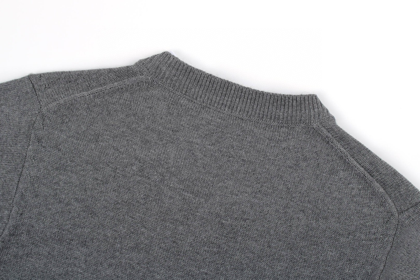 MIU MIU 缪缪 假两件V领羊毛毛衣 长袖 灰色 B0 MMLB61-174K-F0480-S-OOO