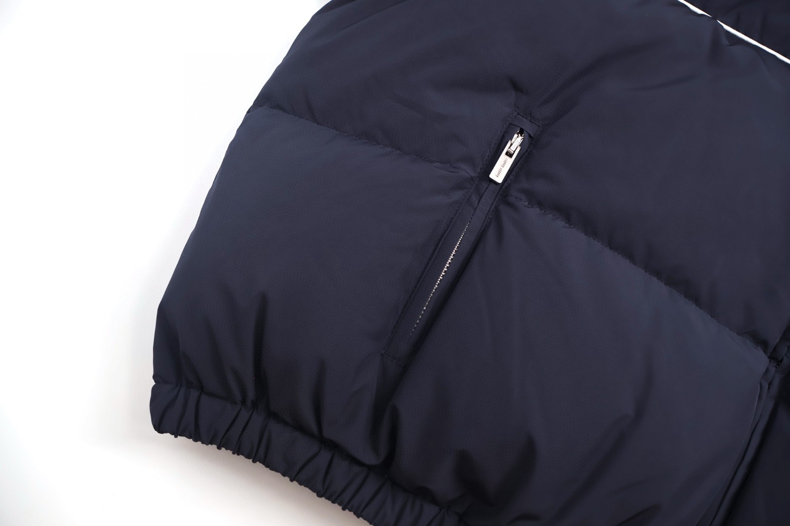 MIU MIU 缪缪 徽标拉链立领羽绒服 夹克 外套 长袖 保暖 藏蓝色 D0 ML1309-158A-F0008-S-OOO