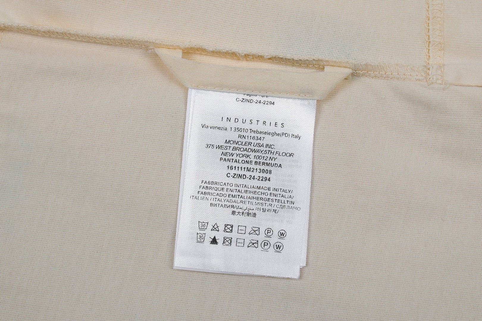 Moncler 蒙口 标识拼接长袖T恤 卫衣 白色 A5 K20978D0000289AZ9041