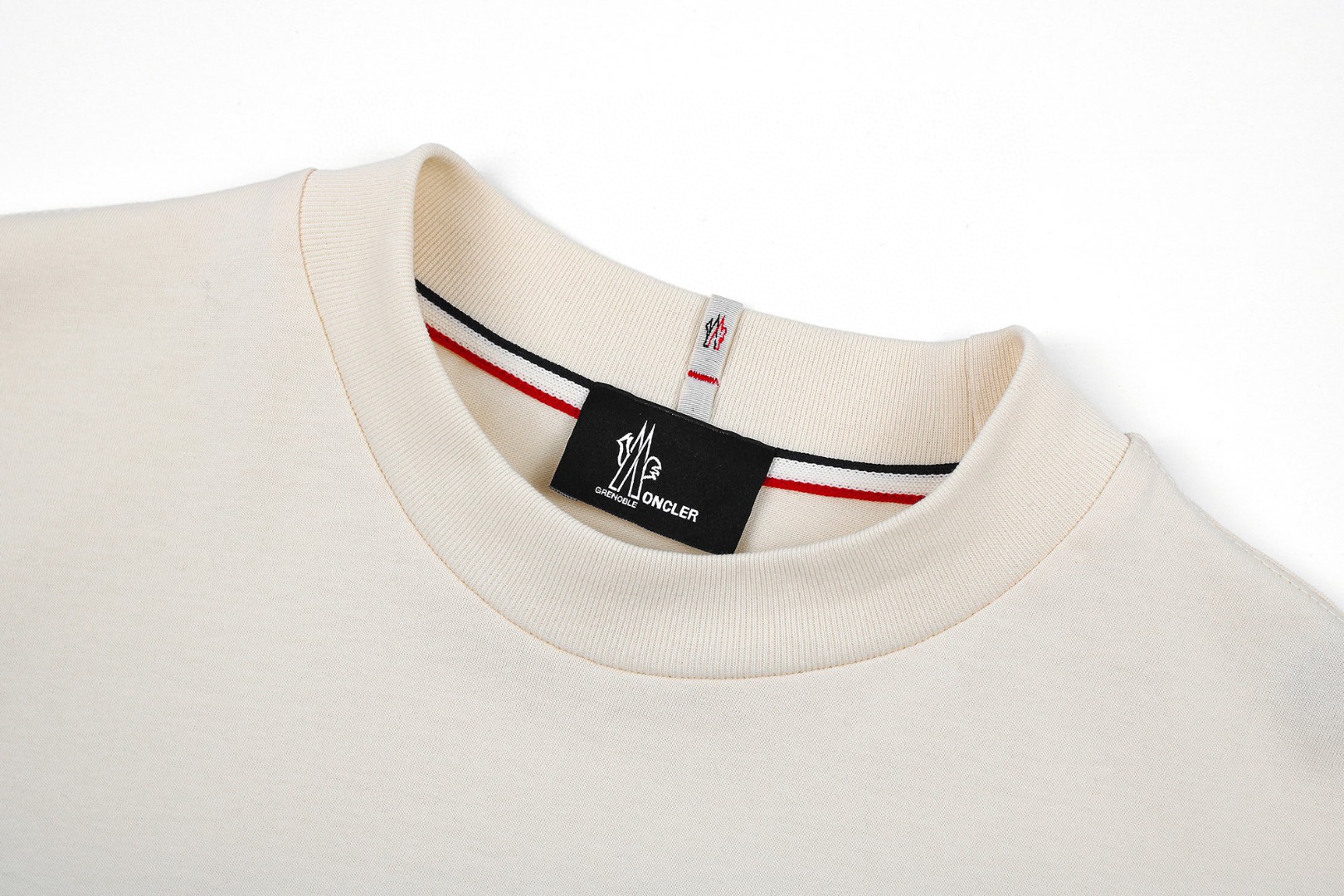 Moncler 蒙口 标识拼接长袖T恤 卫衣 白色 A5 K20978D0000289AZ9041