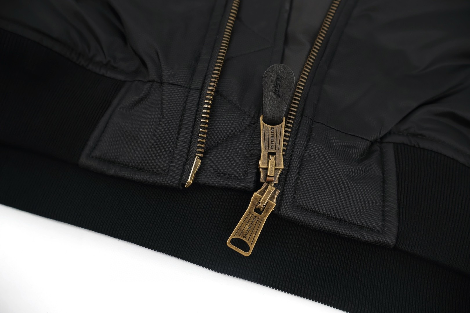 Balenciaga 巴黎世家 曼联贴饰飞行棉服 夹克 外套 长袖 黑色 C0 839101T00041000