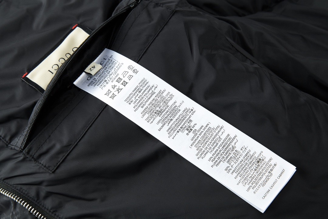 GUCCl 古驰 反光串标织带羽绒服 外套 长袖 保暖 黑色 E0 598725-Z8AFZ-1043